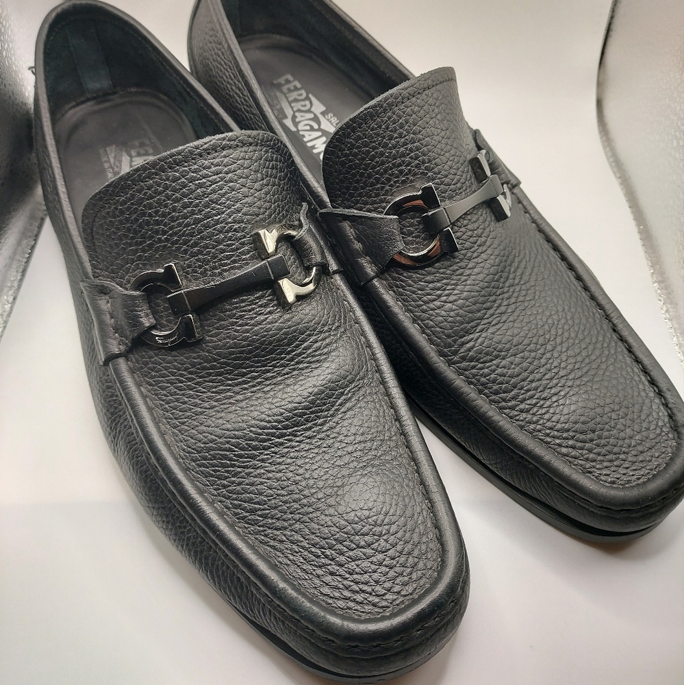 Sold - Men's Salvatore Ferragamo 'Grandioso' Gancini Bit Loafers Sz 10 EE - Picture 1 of 6